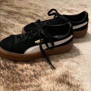 Black puma with thick gum sole size 8